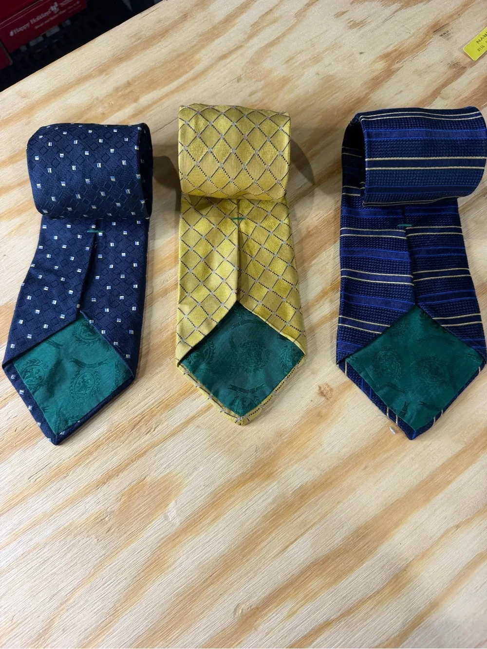 Tommy Hilfiger Men’s Silk Necktie Lot of 3 Crest Logo Blue Gold Geometric